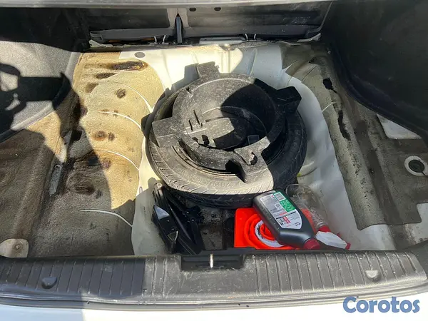 carros - Vendo Suzuki Forenza Negociable  4
