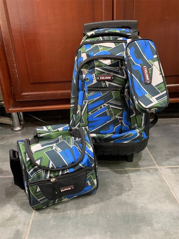 Set de mochilas de niños con ruedas, excelente calidad. AL POR MAYOR Y DETALLE
