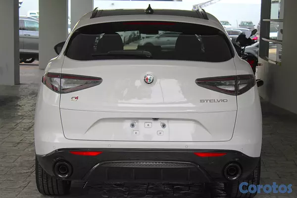 jeepetas y camionetas - Alfa Romeo Stelvio 5