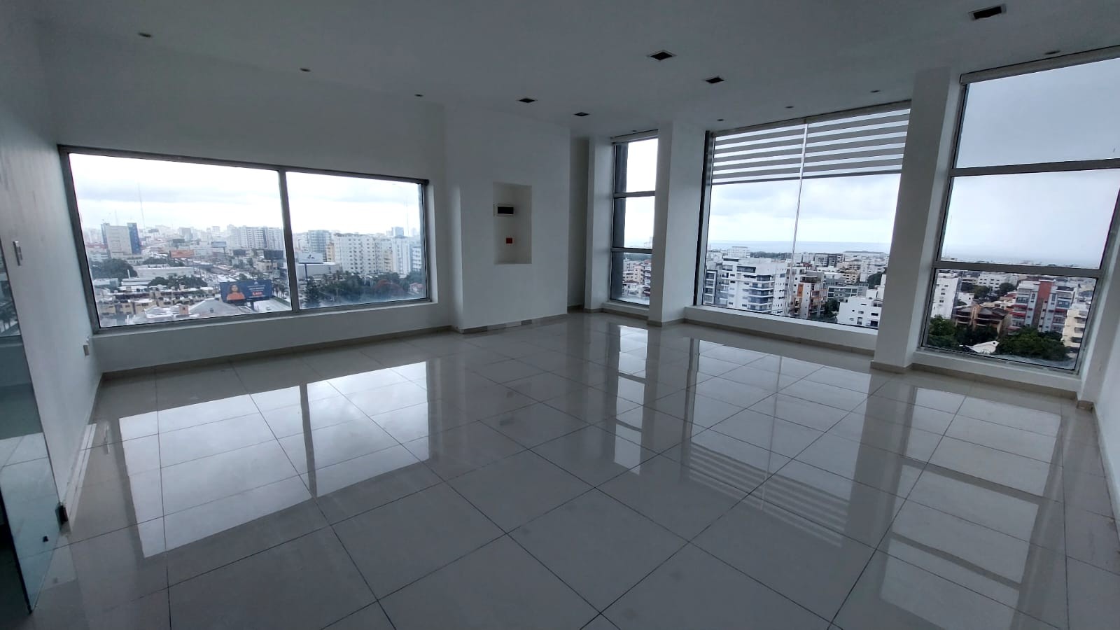 oficinas y locales comerciales - Local de 456M2 para oficina en venta y alquiler en  El Millón