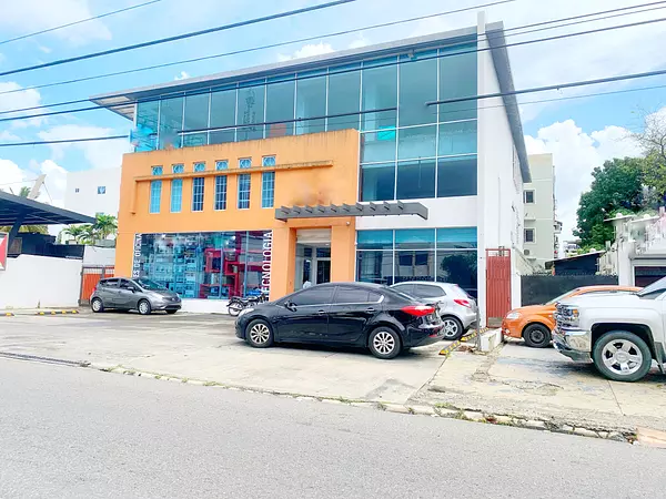 oficinas y locales comerciales - Local comercial en el millon 2