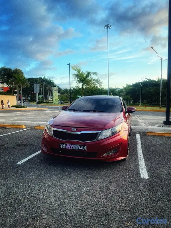 carros -  Motor DGI en excelentes condiciones
Kia óptima LX 2011 11
