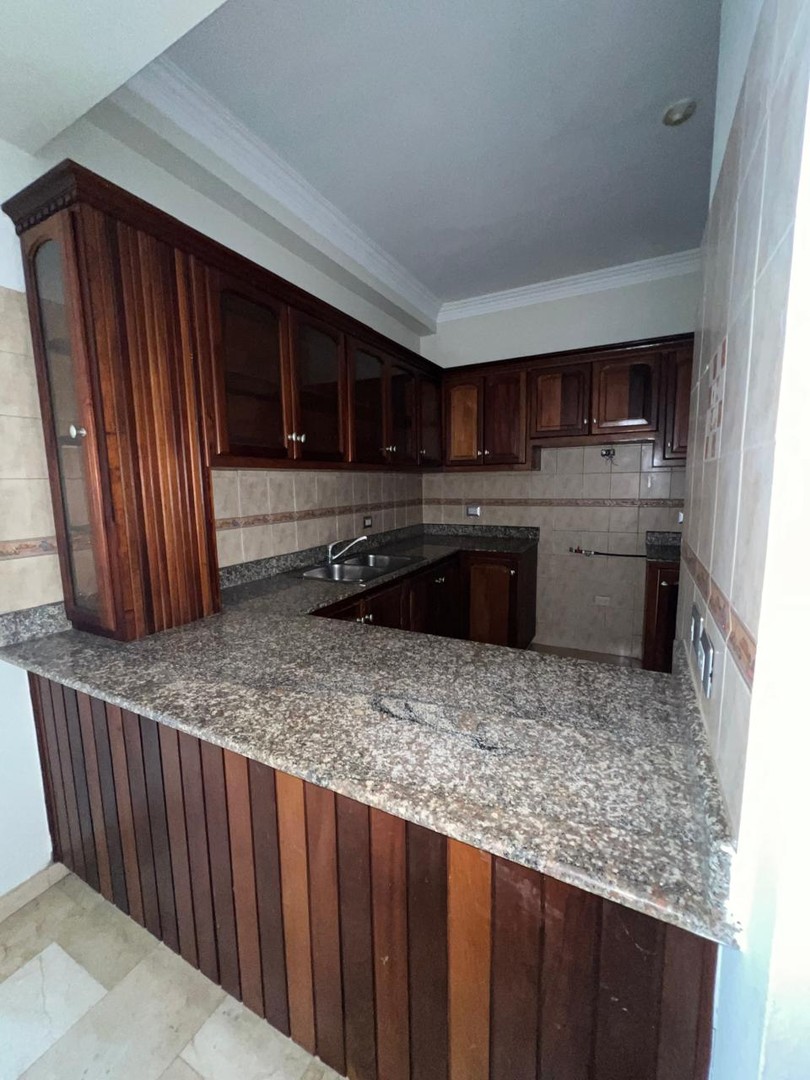 apartamentos - Alquiler Apartamento de 2 Habitaciones Sin Amueblar Ubicado en Bella Vista 5