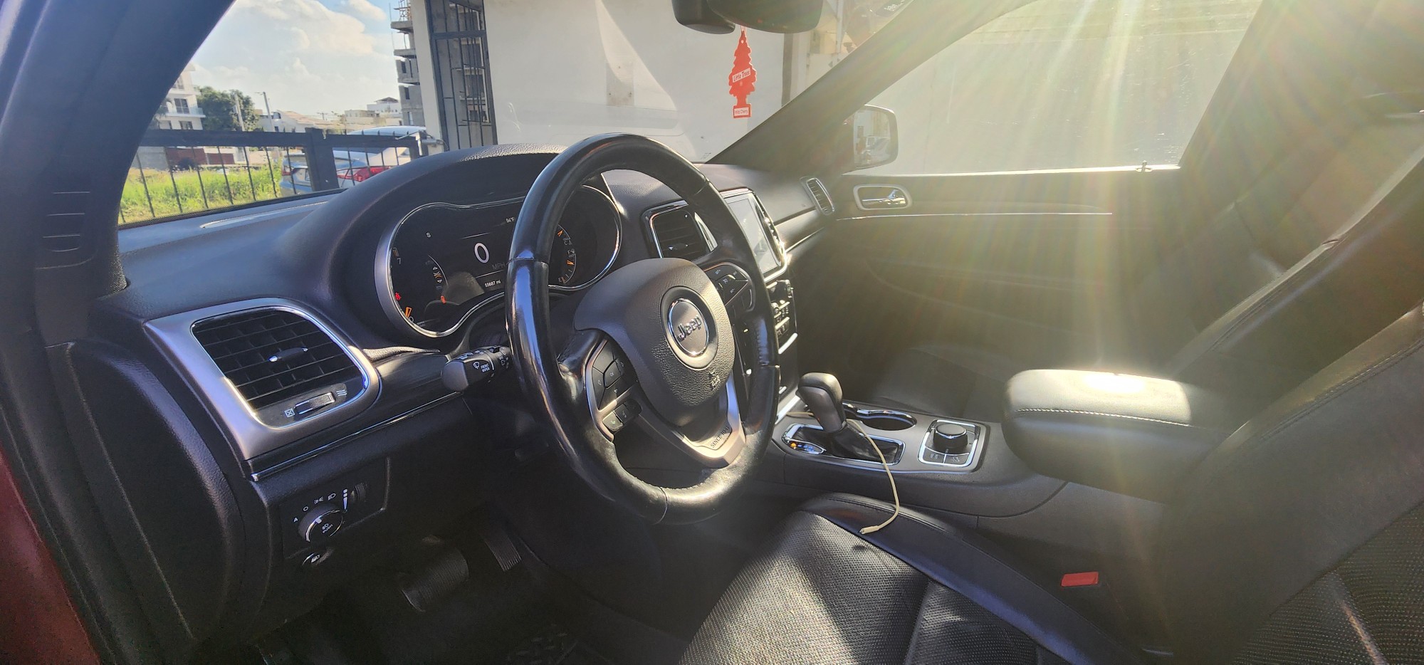 jeepetas y camionetas - Jeep grand cherokee limited 4x4 2019 9