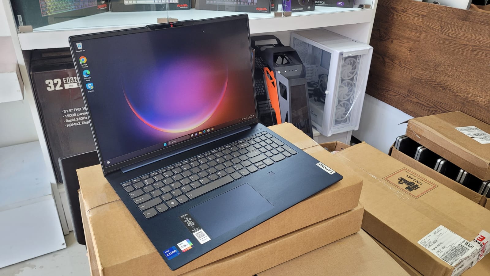 computadoras y laptops - Laptop Lenovo Ideapad 5  Core i7 13va 16gb 512 ssd 3