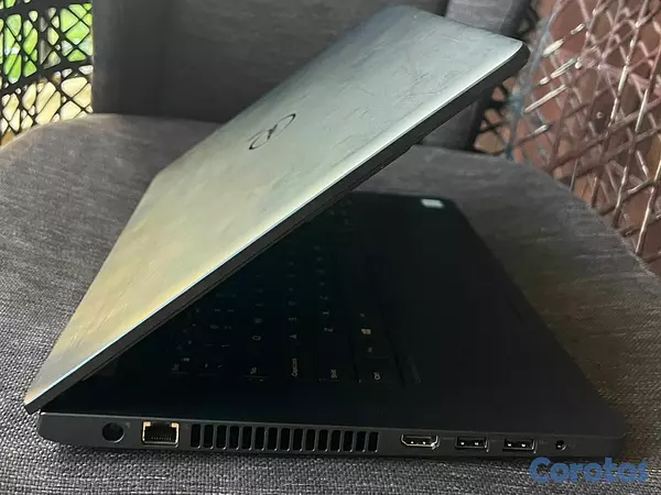 computadoras y laptops - Vendo laptop  3
