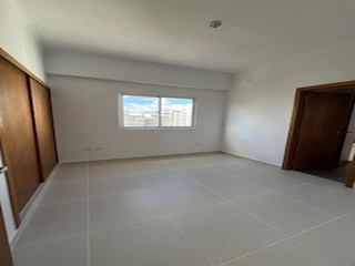 apartamentos - Evaristo Morales alquiler apartamento, 3H 2P, balcón, piso 8 área social, lobby. 3