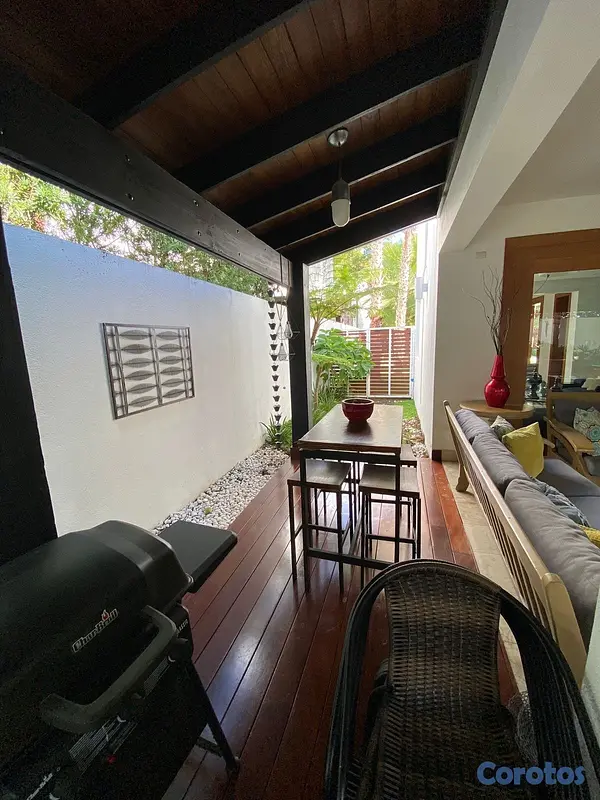 casas - HERMOSA CASA EN VENTA, LAS CARMELITAS. 6