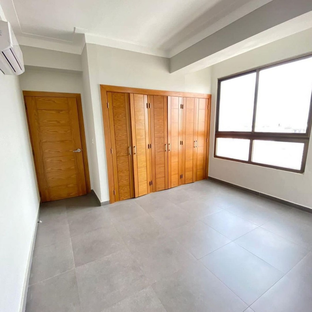 apartamentos - Se vende apartamento en Naco 3