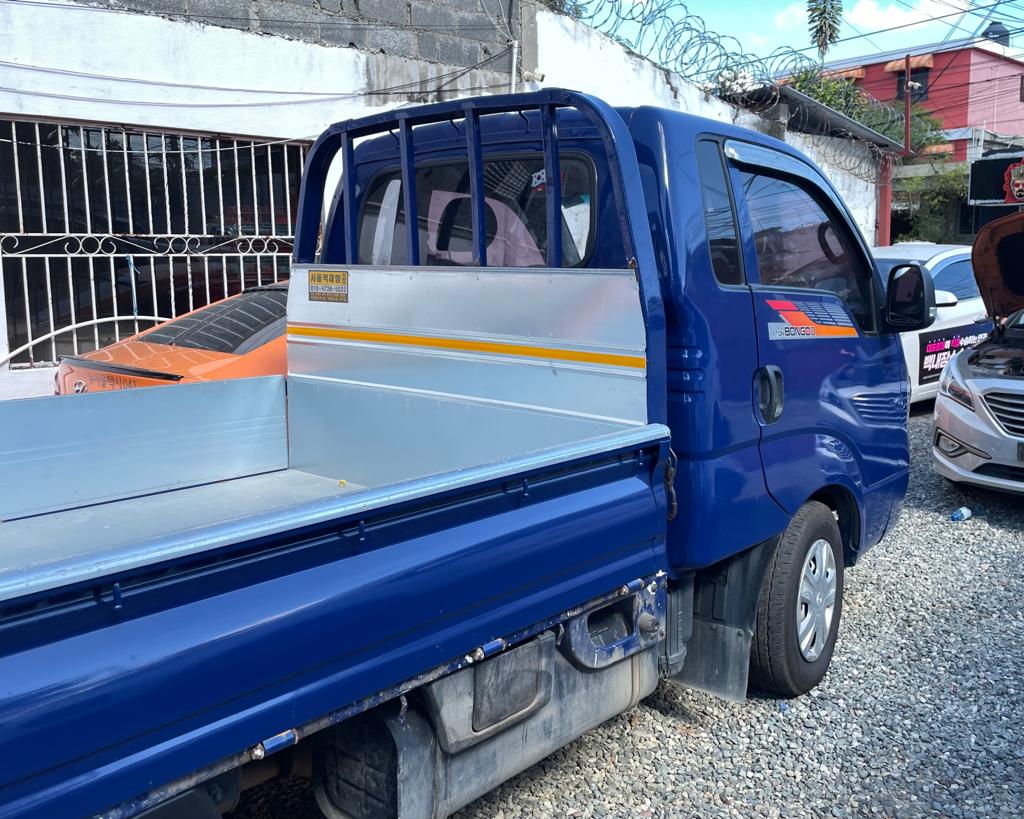 jeepetas y camionetas - KIA BONGO III 2018 AZUL DESDE: RD$ 870,000.00  4