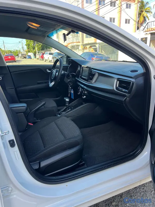 carros - Kia Rio S 2020 9