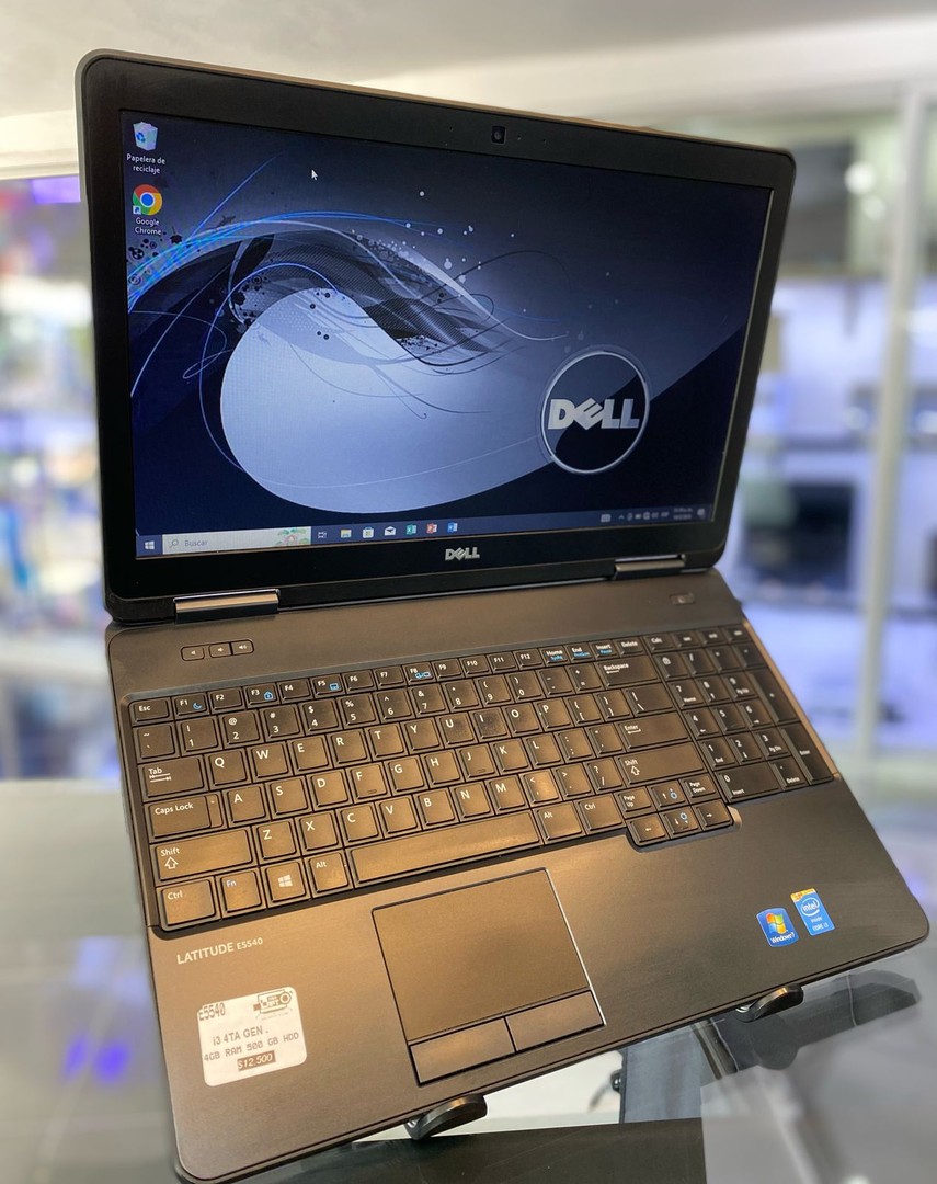 computadoras y laptops - Laptop Dell Latitude E5540
i3 4ta Gen. 1.9GHz
4gb ram 
500gb ssd

