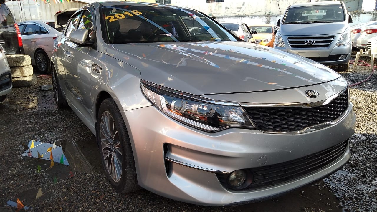 carros - KIA K5 2018 GRISDESDE: RD$ 700,100.00