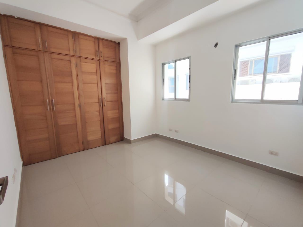 apartamentos - Apartamento en Venta
NACO
USD 285,000.00
Mantenimiento: RD$11,000.00
 5