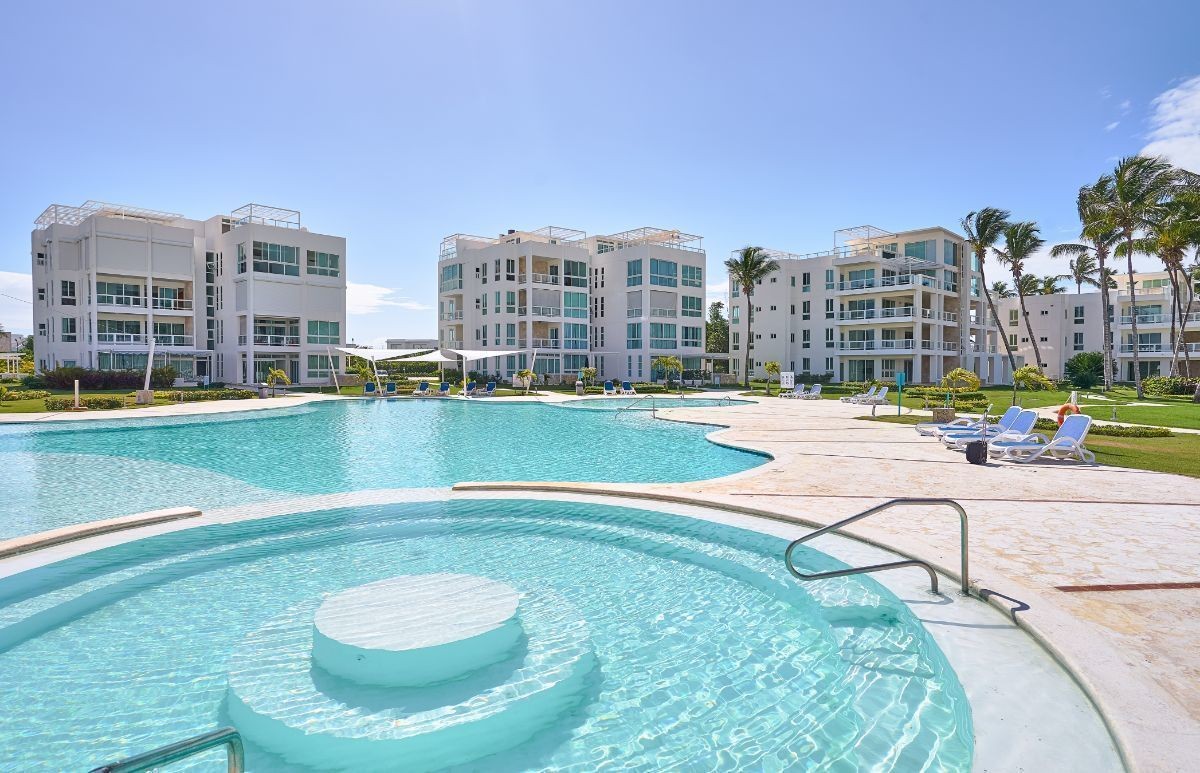 apartamentos - Se Vende y se alquila $1,500 Playa Nueva la Romana-amueblado.