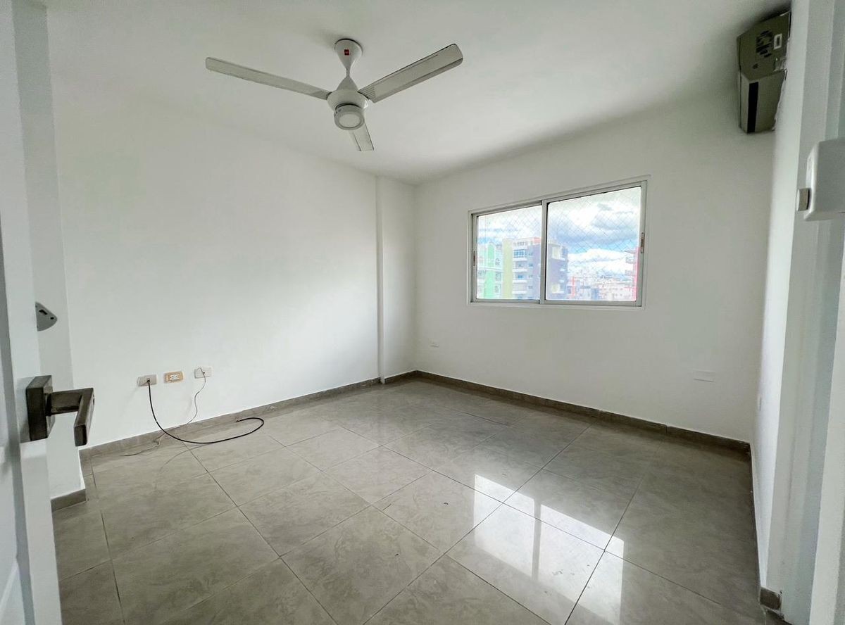 apartamentos - Evaristo Morales, Centrico Apartamento Remodelado con Linea Blanca 2 Habs. 5
