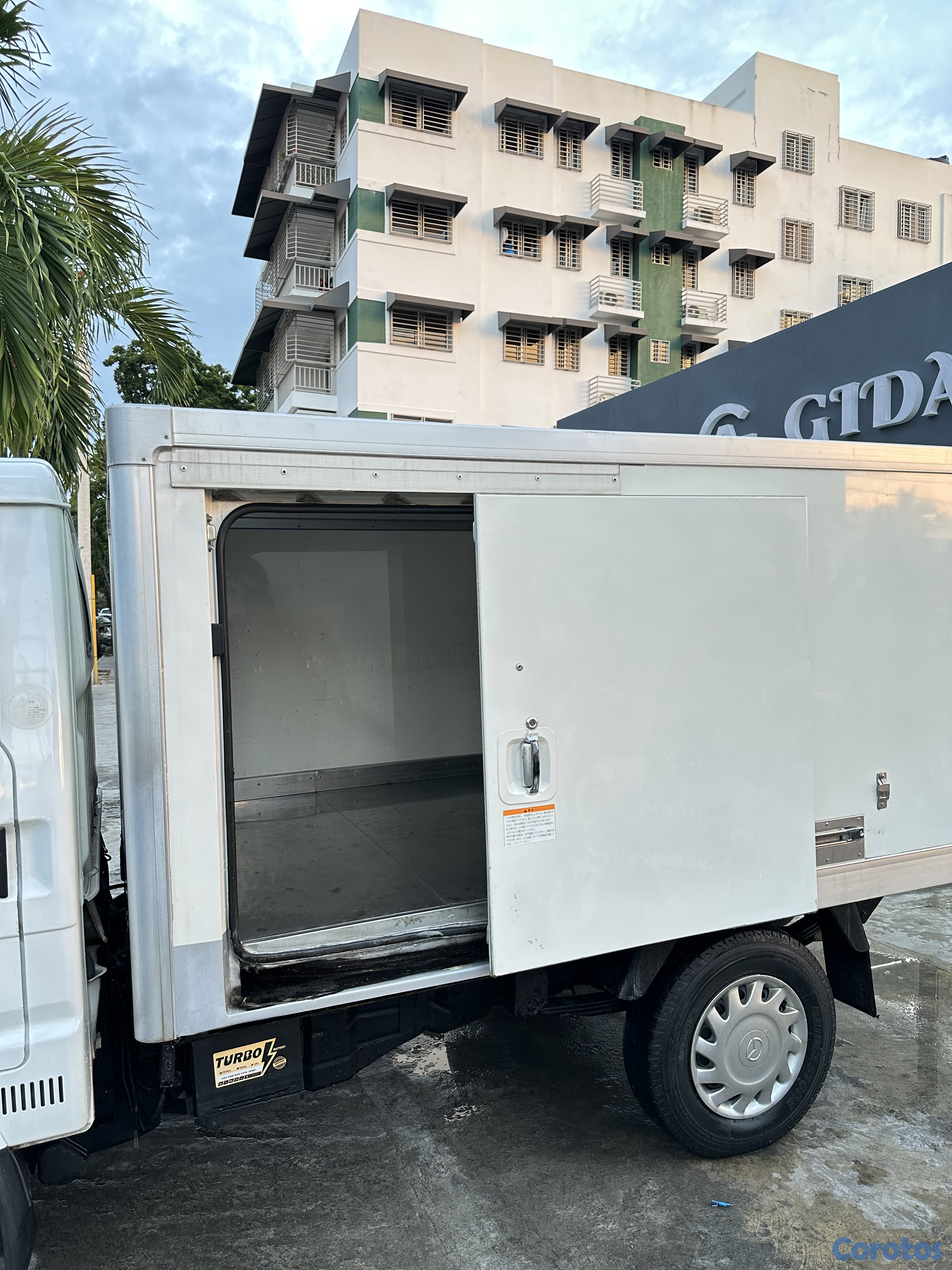 camiones y vehiculos pesados - Mazda bongo 2017 6