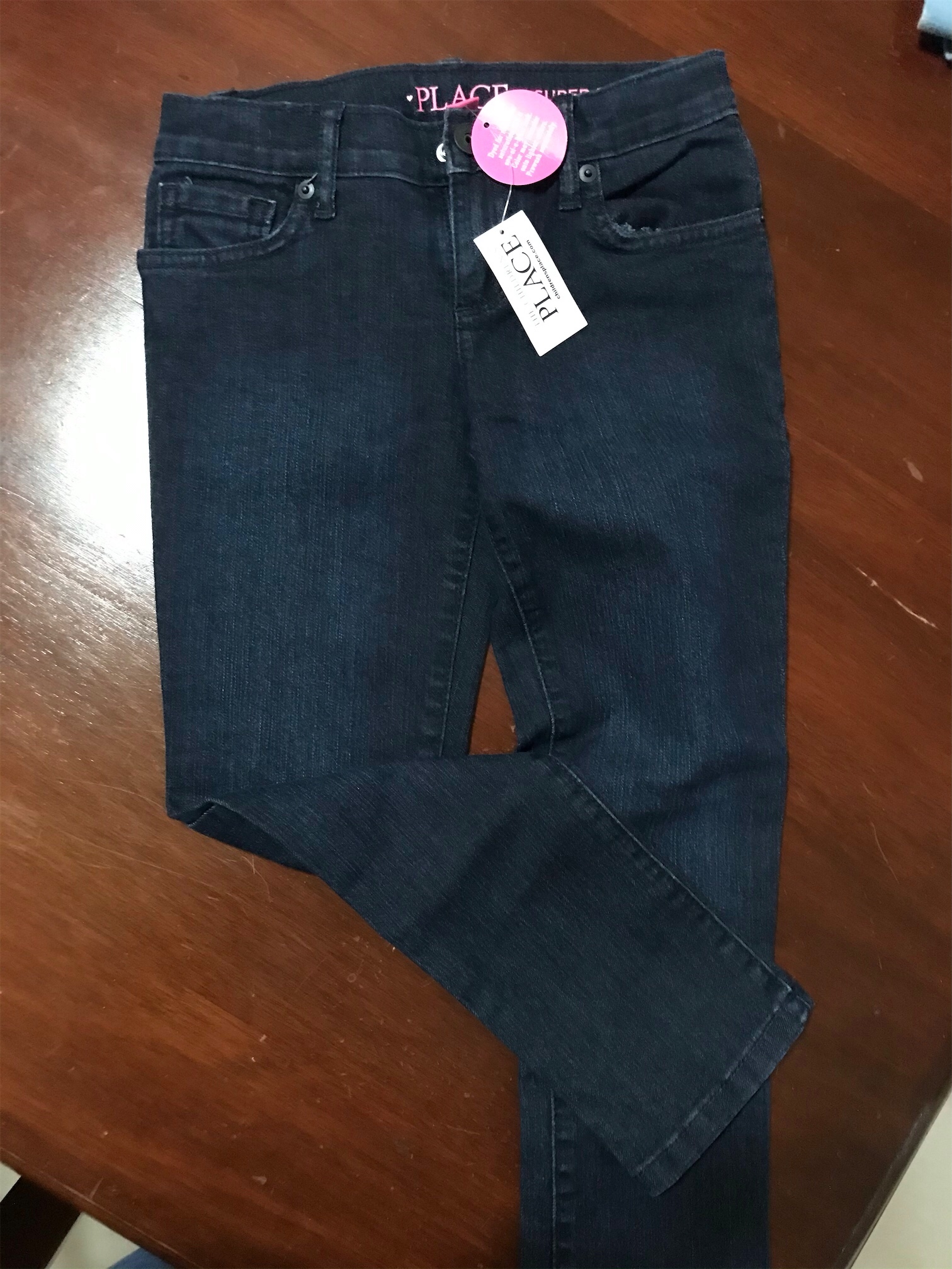 ropa y zapatos - Jeans Children’s Place size 6  
$600 nuevo
$400 usado 