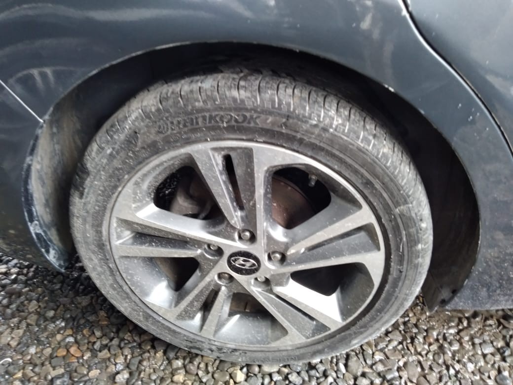 carros - AVANTE 2019 GRIS 5