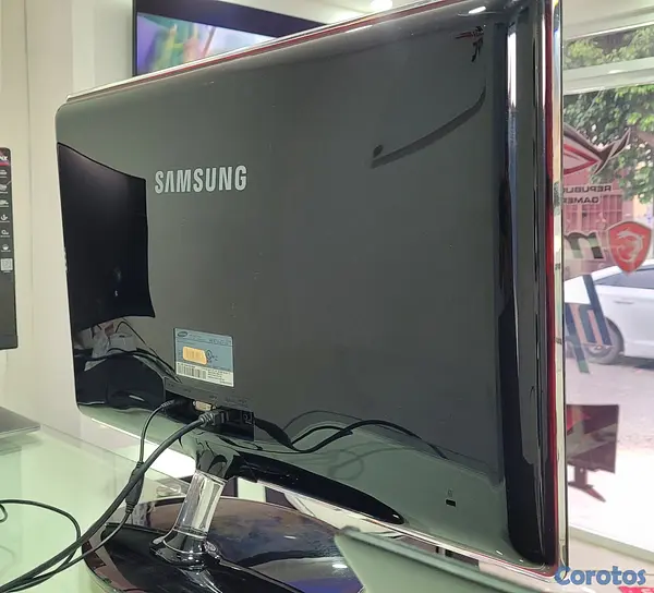 computadoras y laptops - Monitor Samsung 27 Pulg Full 1080p hdmi panel Touch 3