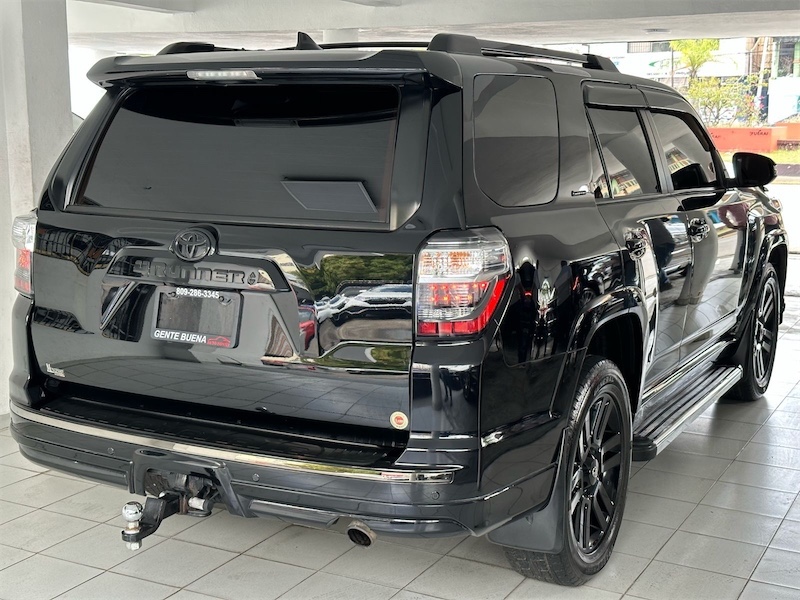 jeepetas y camionetas - Toyota 4runners 2019 Limited nighshade 3