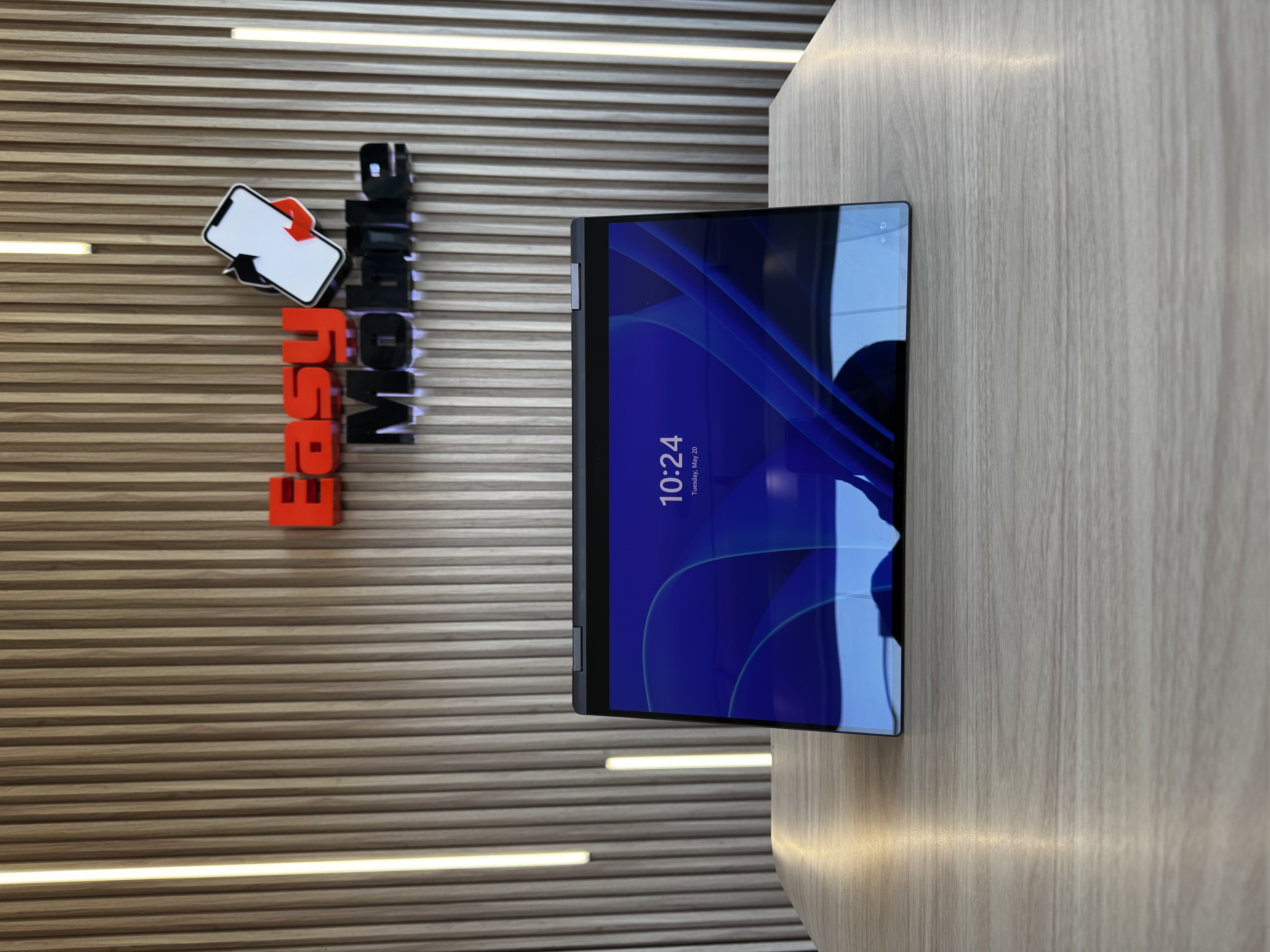 computadoras y laptops - SAMSUNG BOOK 2 PRO 15.6" 360 AMOLED i7-12 8/512 iNTEL IRIS Xe GRAPHICH GREY 1
