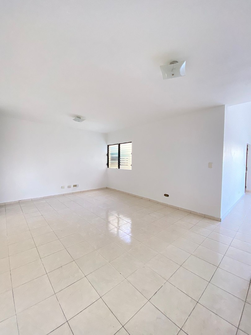 apartamentos - Apartamento de 3 habitaciones, ubicado en Bella Vista 

