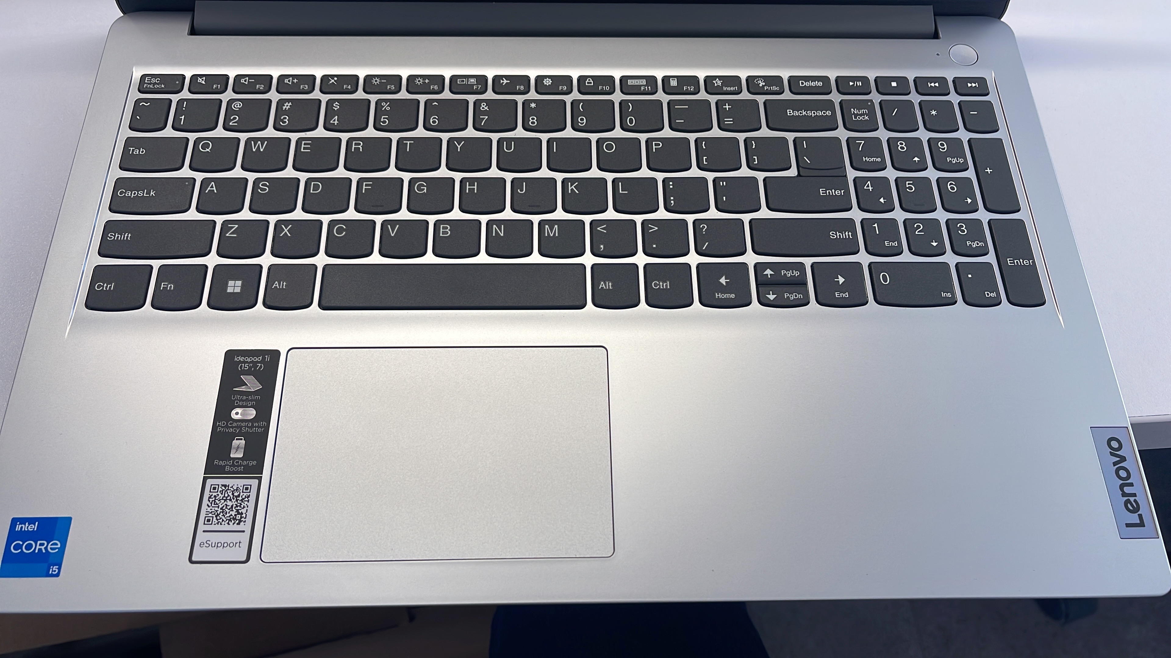 computadoras y laptops - Lenovo Ideapad 1i  4