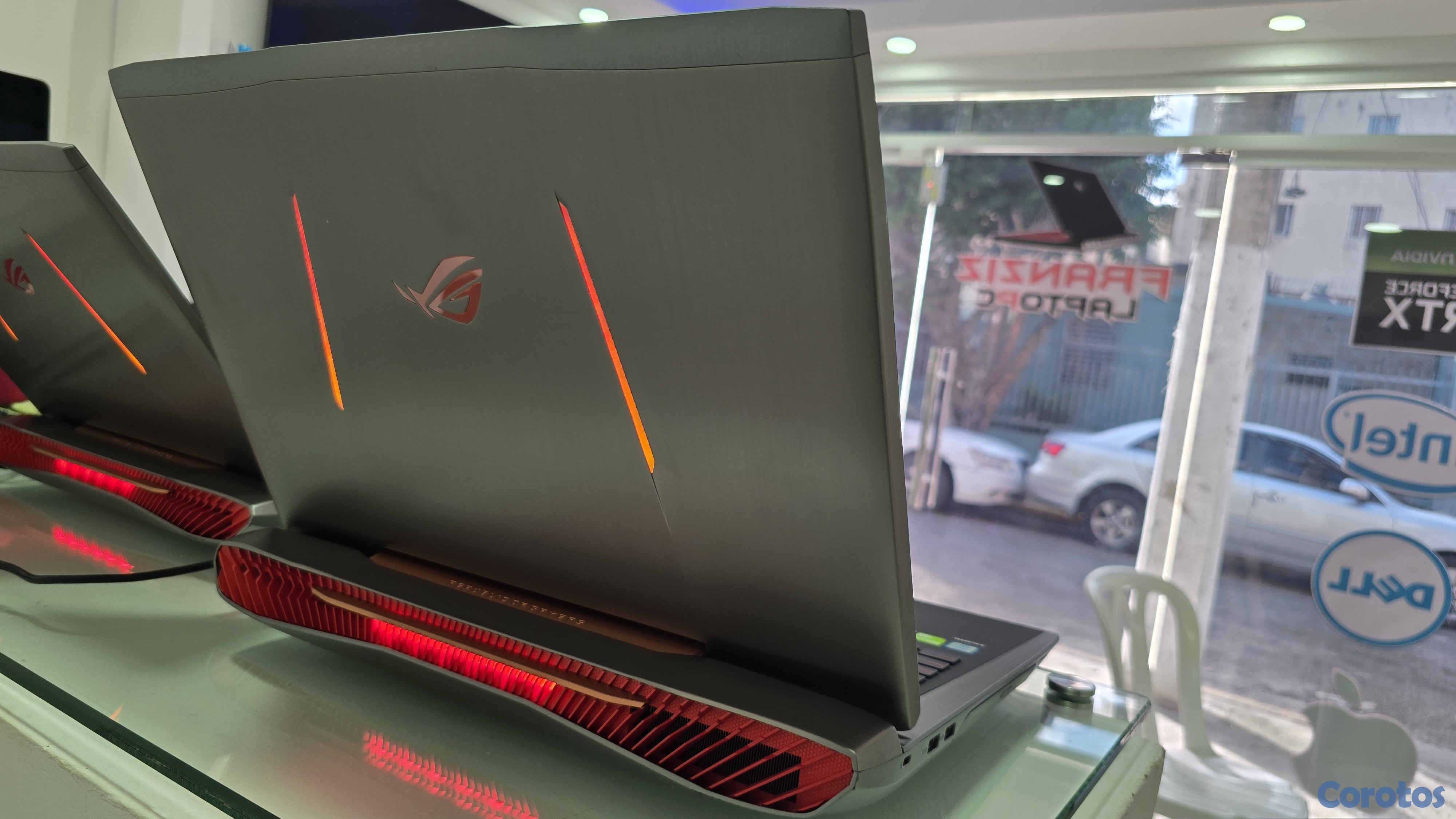 computadoras y laptops - Asus ROG Core i7 2.7ghz Ram 32gb ddr4 Disco 256gb SSD Y 1tb Nvidea Gtx 1070 8gb 5