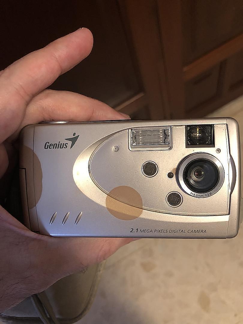 camaras y audio - Camara digital Genius g-shot 210  0