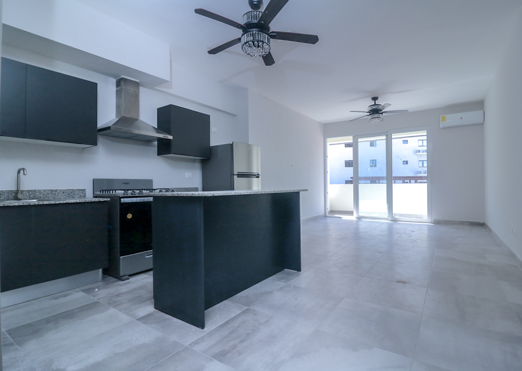 apartamentos - 2 habitaciones con línea blanca a solo pasos de Agora Mall - Serralles 