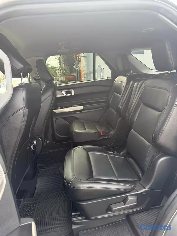 jeepetas y camionetas - Ford Explorer limited 4WD 2021 3