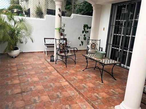 casas - Vendo casa en Residencia en Cerros de Arroyo Hondo 6