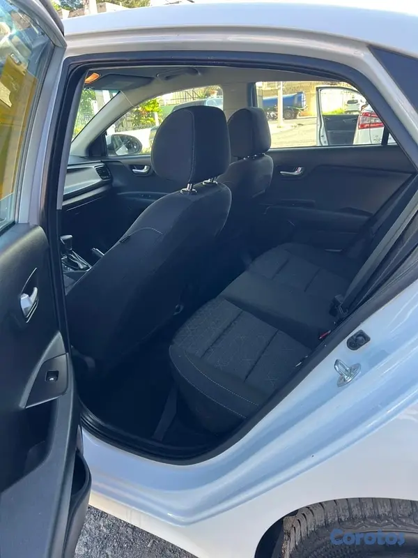 carros - Kia Rio S 2020 10
