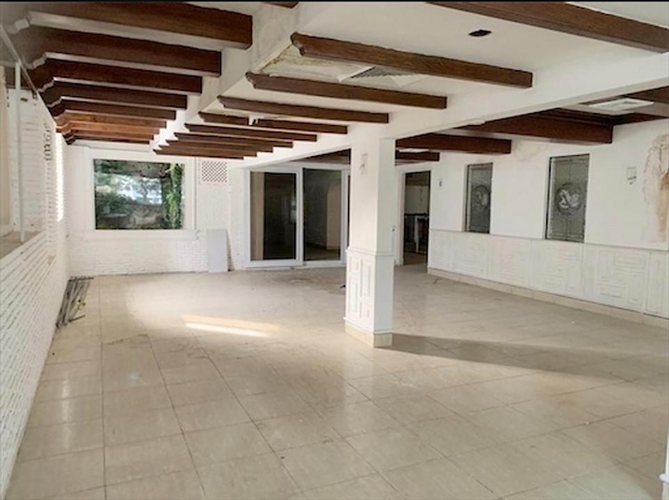 oficinas y locales comerciales - Local céntrico Naco 5