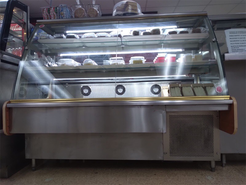 servicios profesionales - Vitrina Fría de Resposteria, 6 pies 2