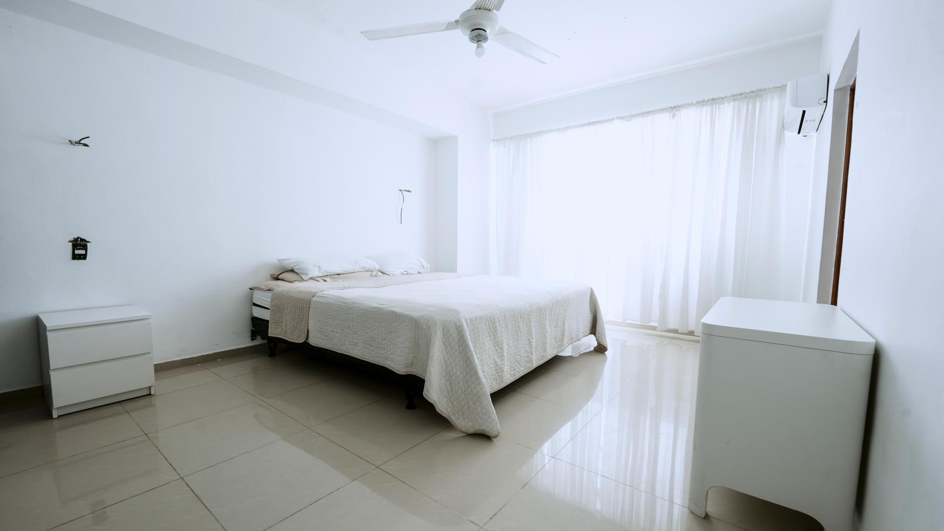 apartamentos - Apartamento con terraza de 3 habitaciones en venta, Avenida Independencia 4