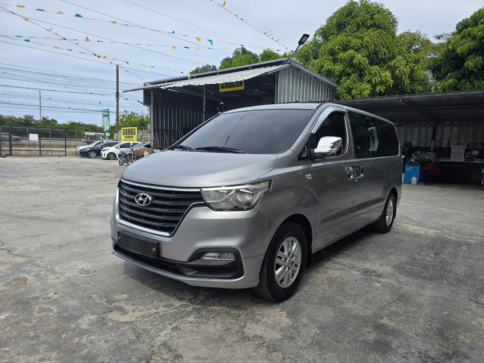 jeepetas y camionetas - hiunday starex 2019 0