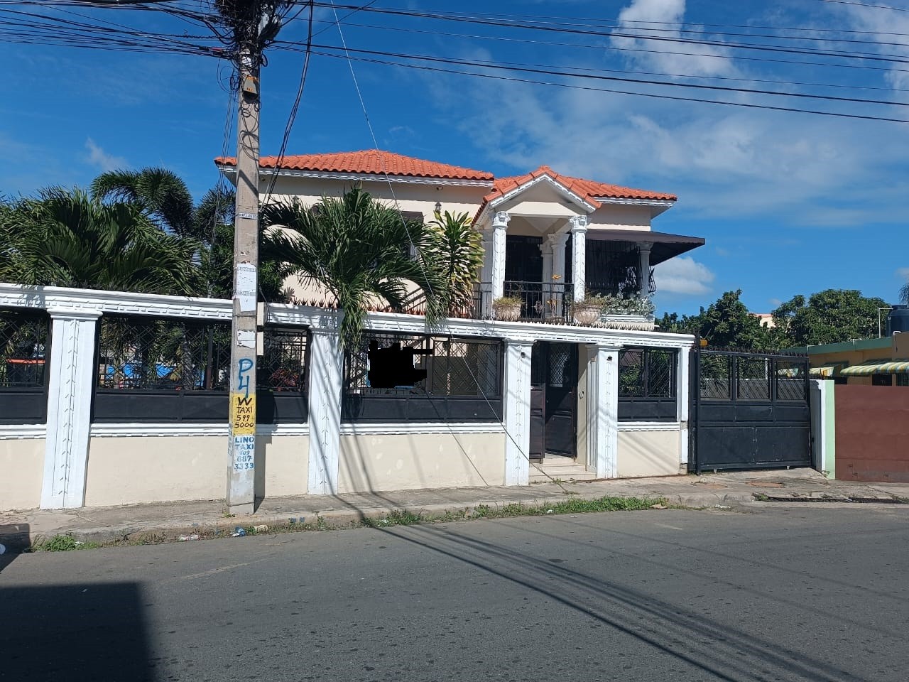 casas - Casa con 800 metros de terreno, Los 3 Ojos 0