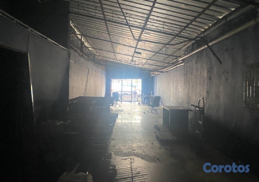 oficinas y locales comerciales - se alquila local  3