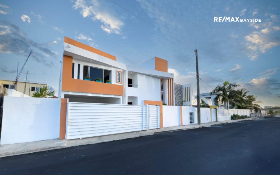 casas - Venta de Casa Familiar en los Vinchos 0