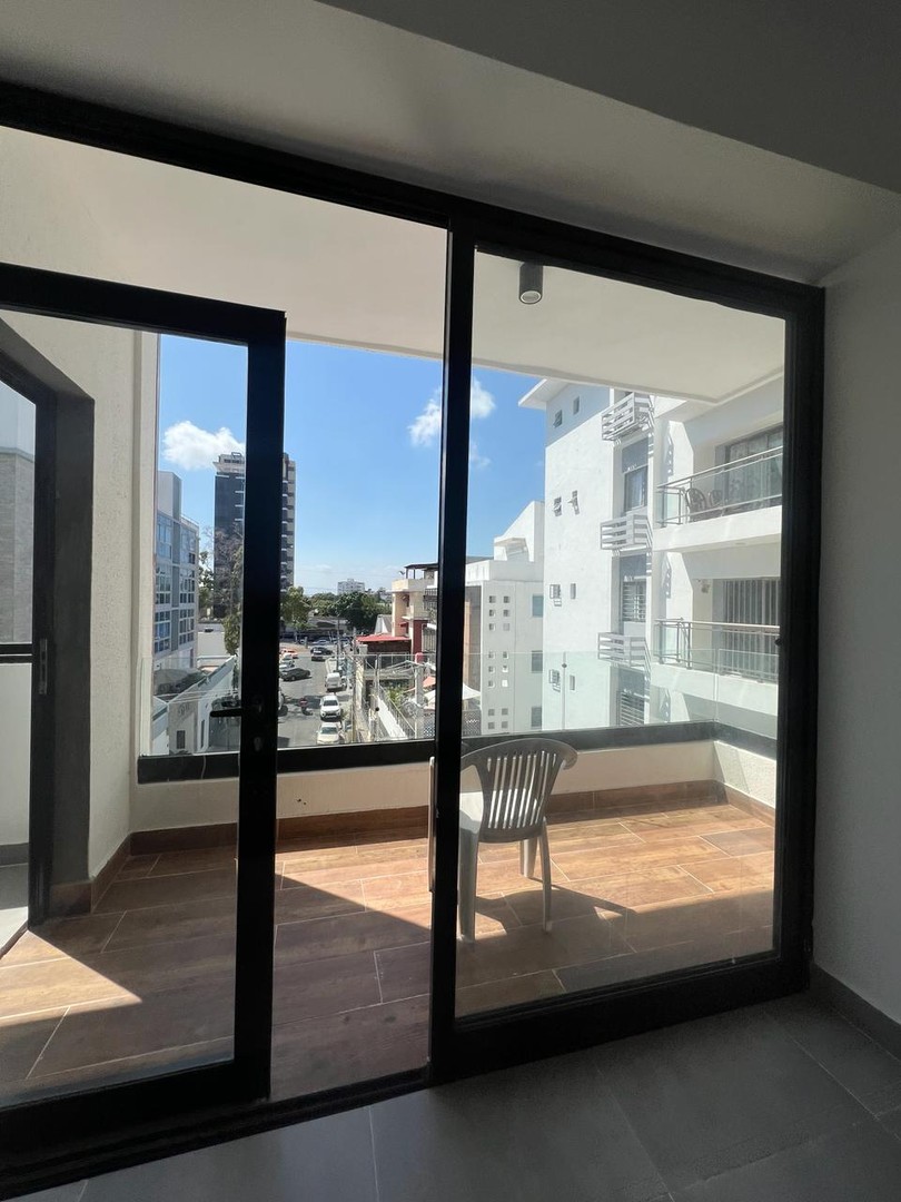 apartamentos - A Estrenar Apartamento en Alquiler de 2 hab. A una esquina de la Núñez de Cácere 7