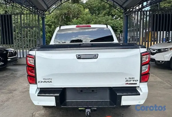 jeepetas y camionetas - 2025 Isuzu DMAX LSE 3