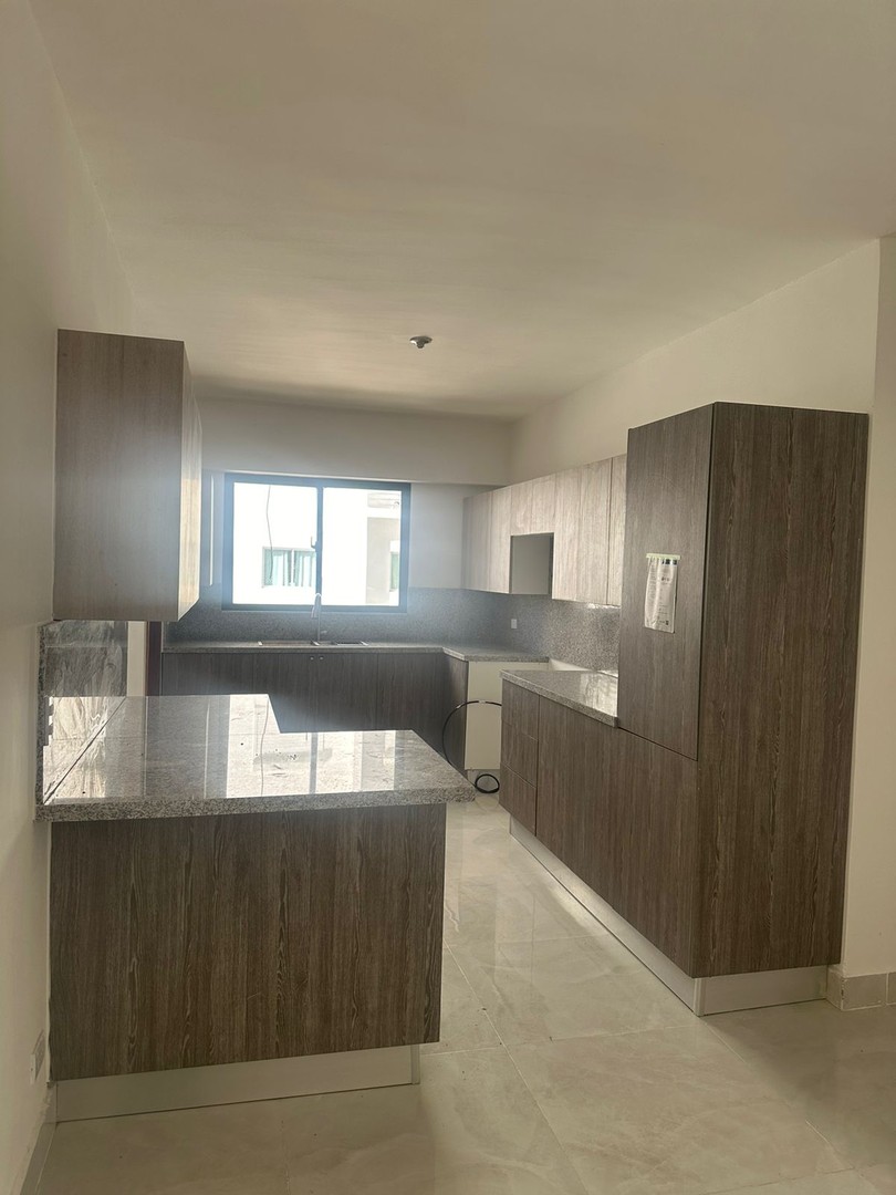 apartamentos - Alquiler de Apartamento Amplio en Renacimiento 2