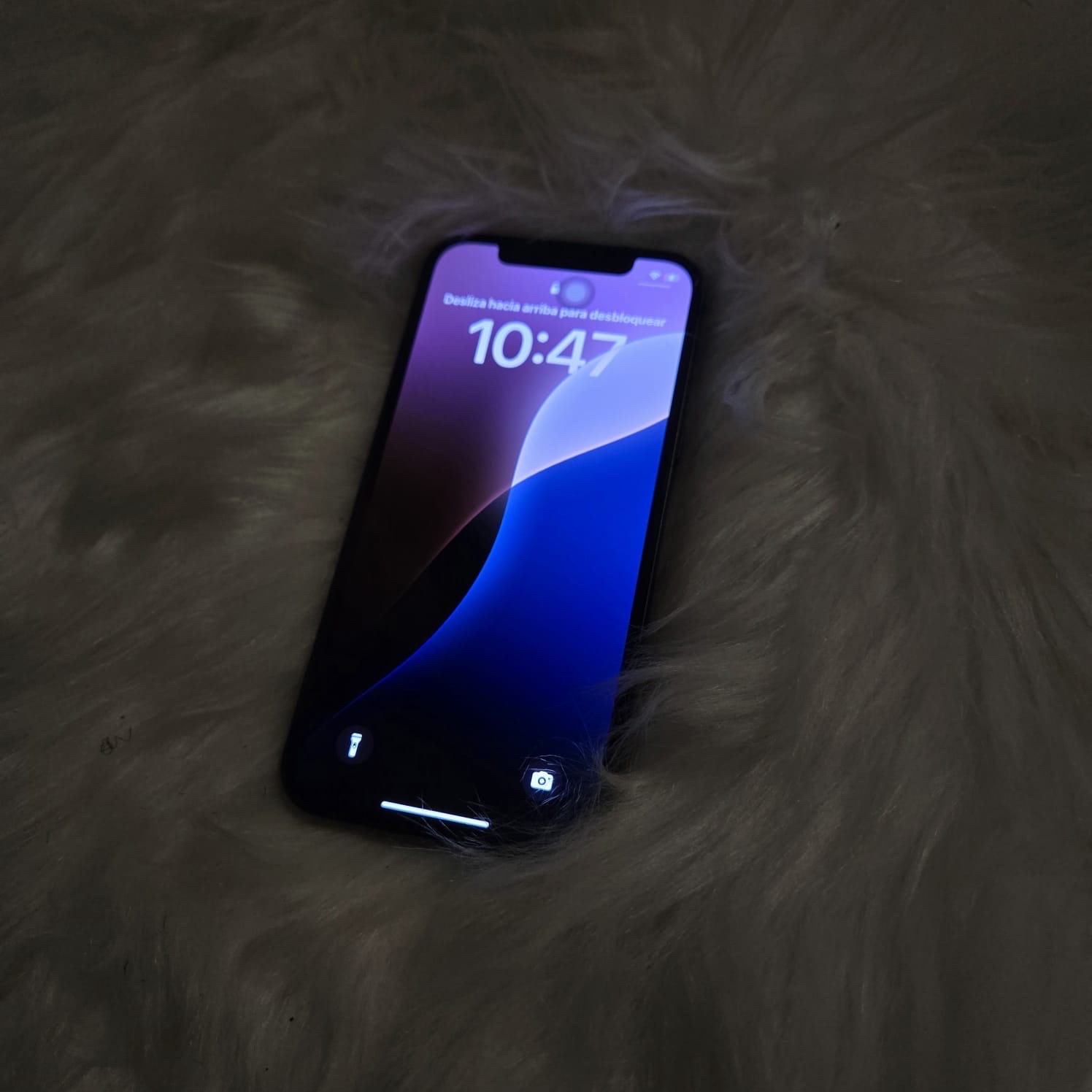 celulares y tabletas - iPhone 12 tiene que ponerle turbo sim para poder activarlo y la bacteria está 79
