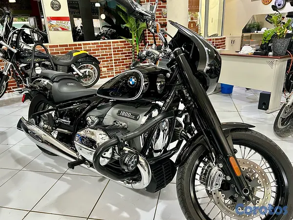 motores y pasolas - BMW R18 6