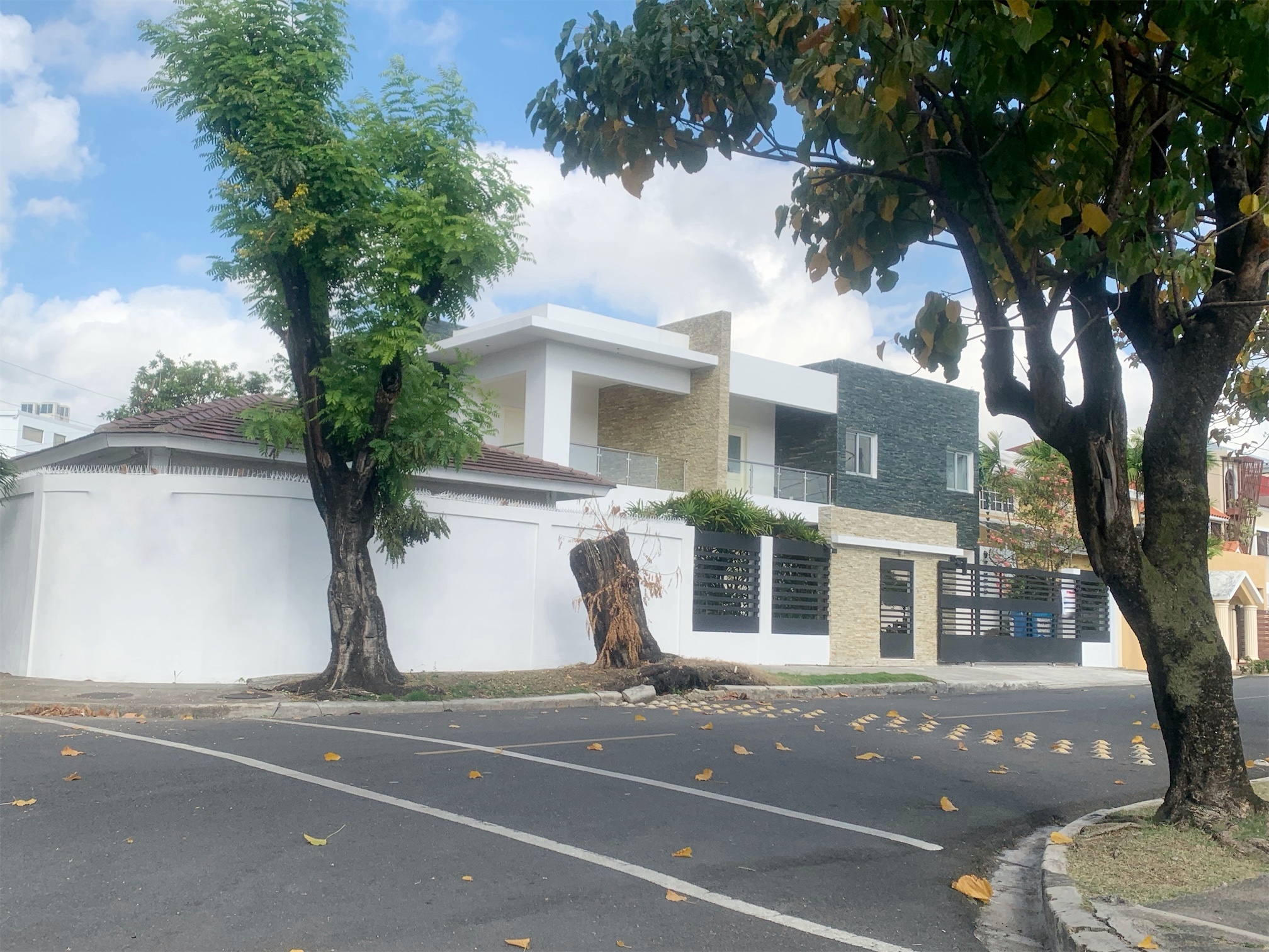 oficinas y locales comerciales - Propiedad en alquiler Prados  1
