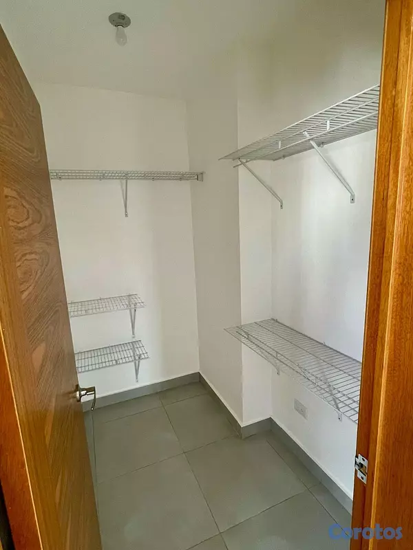 apartamentos - APARTAMENTO EN VENTA EN PISO ALTO CON ASCENSOR  10