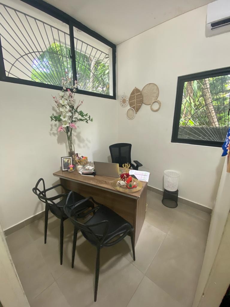 casas - 🔵 Alquilo casa 1er nivel  para oficina en arroyo hondo viejo  5