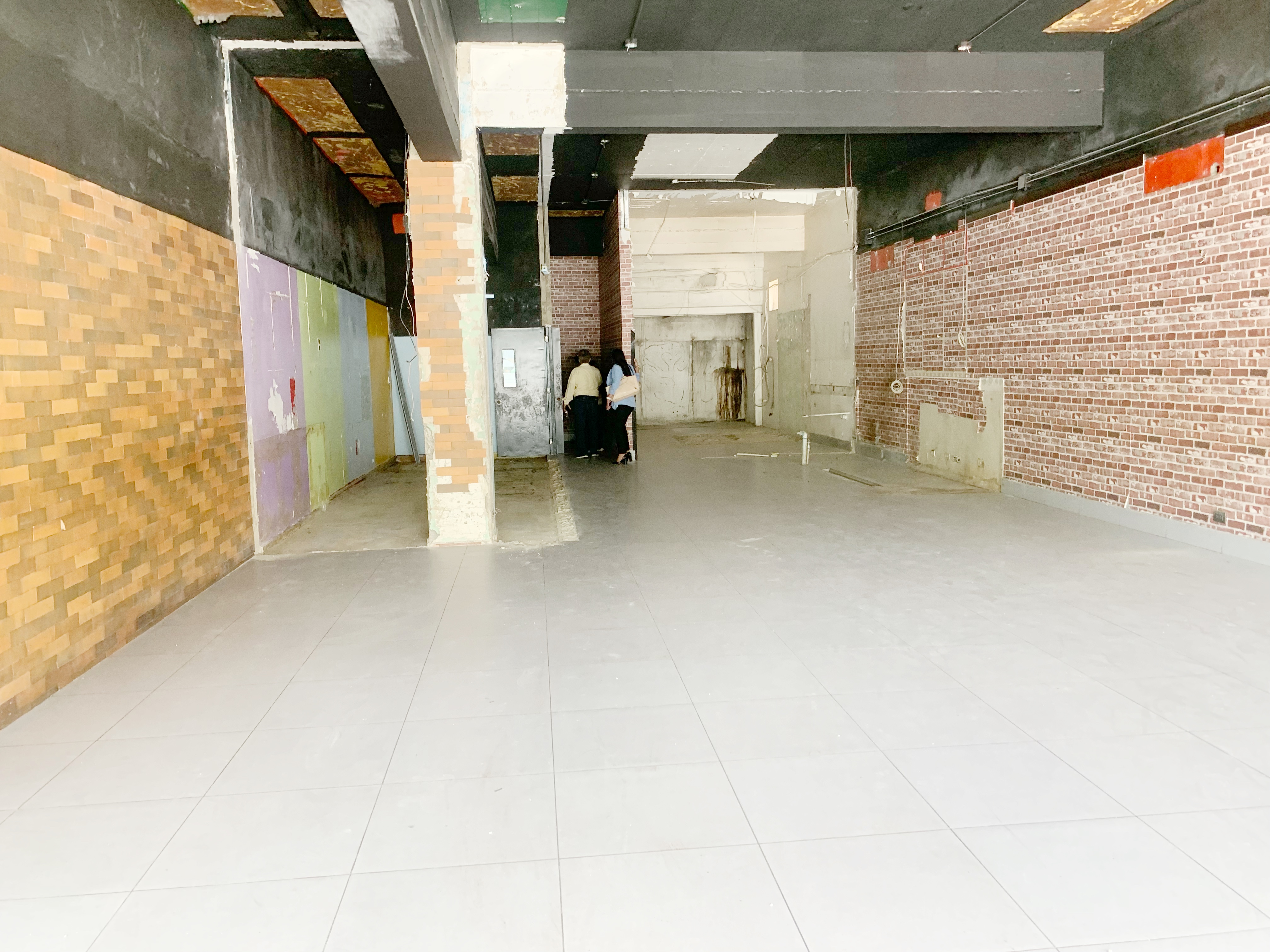 oficinas y locales comerciales - Local salon abierto amplio 5